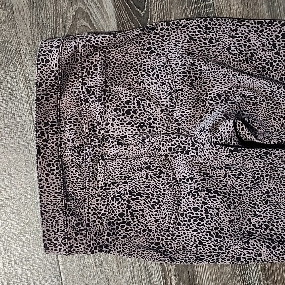 🎉 SPANX Jean-ish Leggings 🎉 - Picture 6 of 6